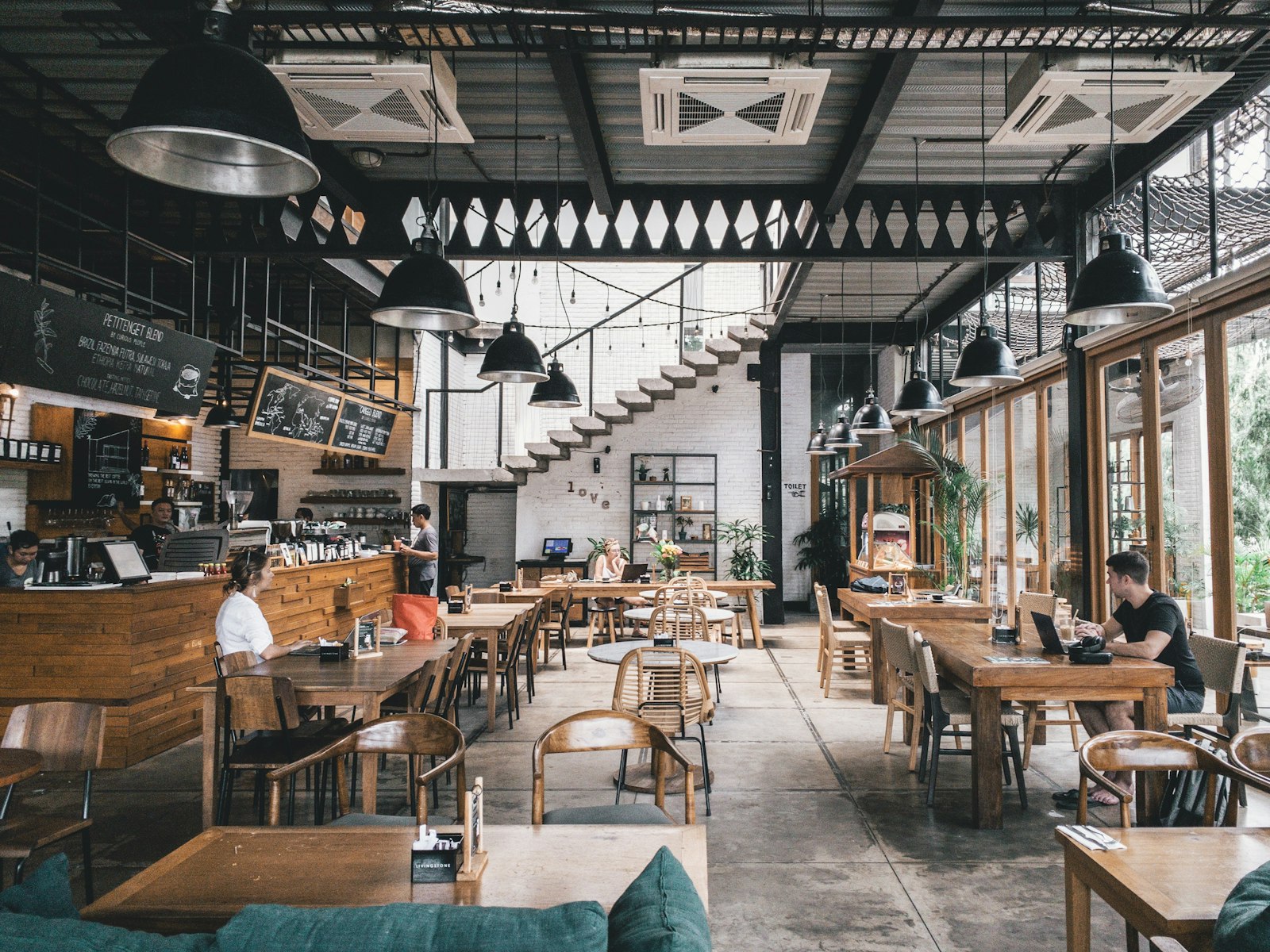 La terrasse de la Brasserie Le Moulin